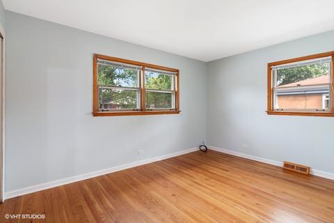 480 Radcliffe Ave, Des Plaines, IL 60016 photo 6