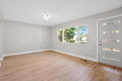 1315 S Sumner St, Wheaton, IL 60189 photo 2