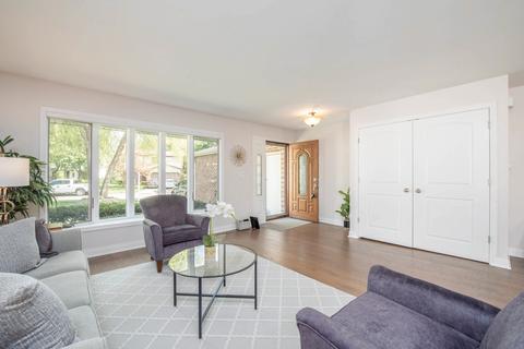611 Randi Ln, Hoffman Estates, IL 60169 photo 5