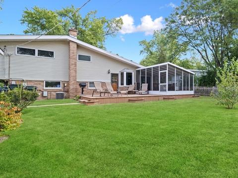 2917 Jerrie Ln, Glenview, IL 60025 photo 12