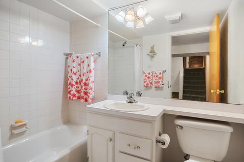 2108 Warren St, Evanston, IL 60202 photo 13