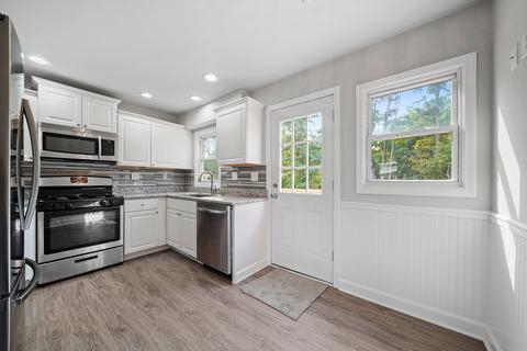 5415 Euclid Dr, Mchenry, IL 60050 photo 3