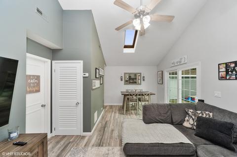3601 Bluebird Ln, Rolling Meadows, IL 60008 photo 8