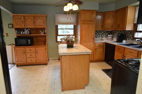 5219 Victor Dr, Mchenry, IL 60050 photo 6