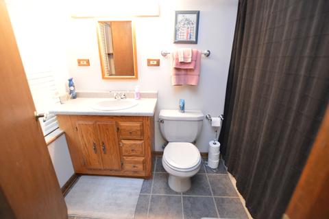 5219 Victor Dr, Mchenry, IL 60050 photo 21