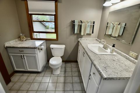 5219 Victor Dr, Mchenry, IL 60050 photo 20