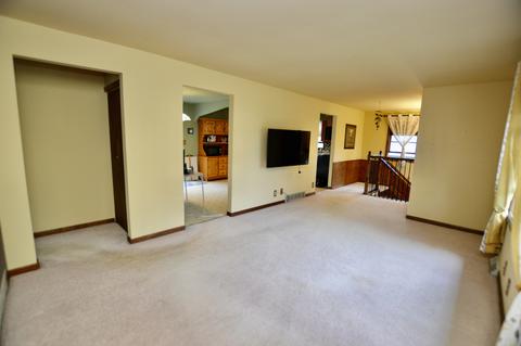 5219 Victor Dr, Mchenry, IL 60050 photo 8