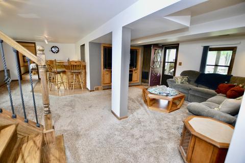 5219 Victor Dr, Mchenry, IL 60050 photo 9