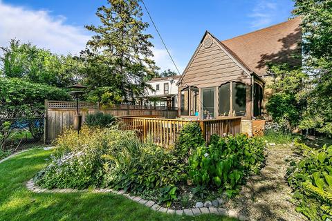 595 Selborne Rd, Riverside, IL 60546 photo 16