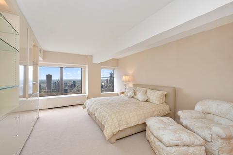 175 E Delaware Pl #8907, Chicago, IL 60611 photo 10