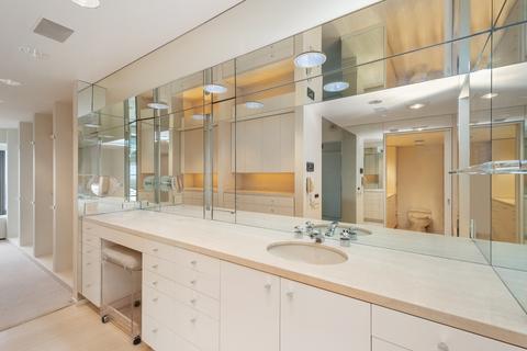 175 E Delaware Pl #8907, Chicago, IL 60611 photo 15