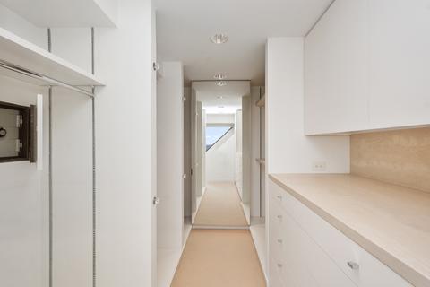 175 E Delaware Pl #8907, Chicago, IL 60611 photo 16