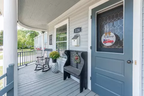 116 Pine St, Dekalb, IL 60115 photo 2