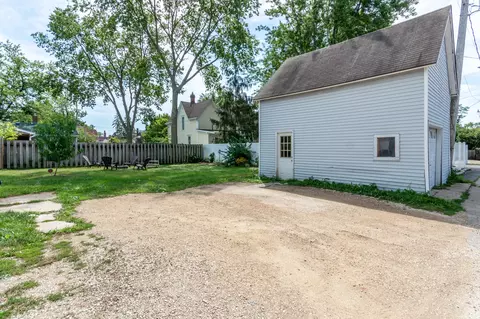 116 Pine St, Dekalb, IL 60115 photo 33