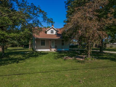 2319 Springfield Rd, Bloomington, IL 61701 photo 38