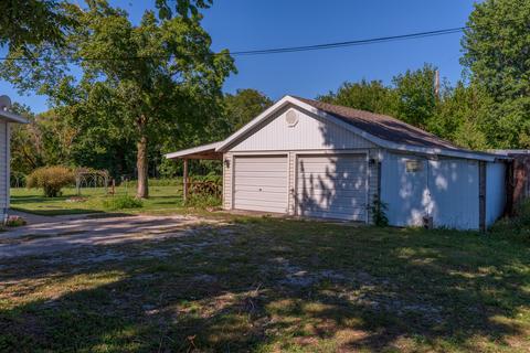 2319 Springfield Rd, Bloomington, IL 61701 photo 29