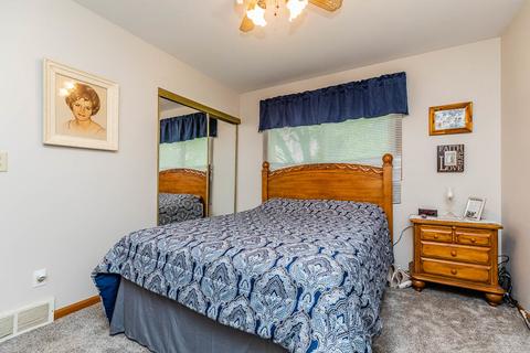 1811 13th Ave, Belvidere, IL 61008 photo 9