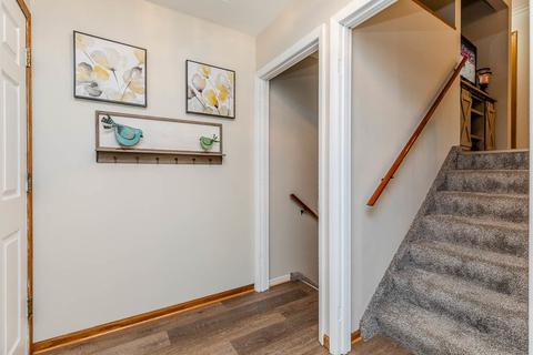 1811 13th Ave, Belvidere, IL 61008 photo 2