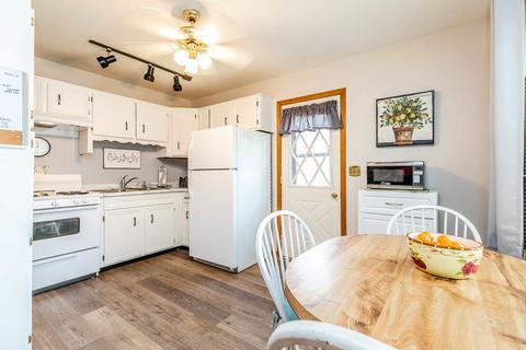 1811 13th Ave, Belvidere, IL 61008 photo 5