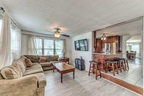 187 E Crestview Ave, Elmhurst, IL 60126 photo 9