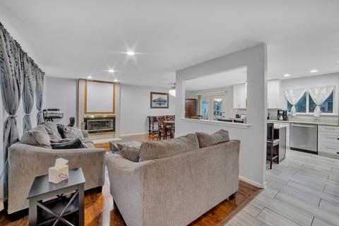 6040 Forestview Dr, Oak Forest, IL 60452 photo 5