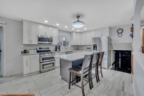 6040 Forestview Dr, Oak Forest, IL 60452 photo 8