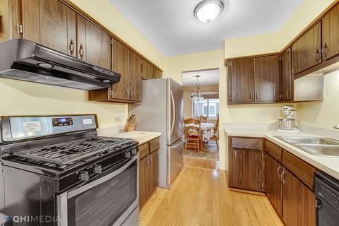 1260 Edinburgh Ct, Wheaton, IL 60189 photo 14