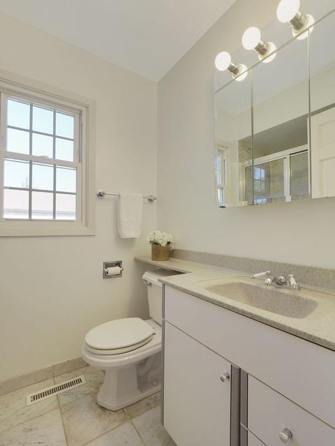 900 Juneway Ave, Deerfield, IL 60015 photo 17