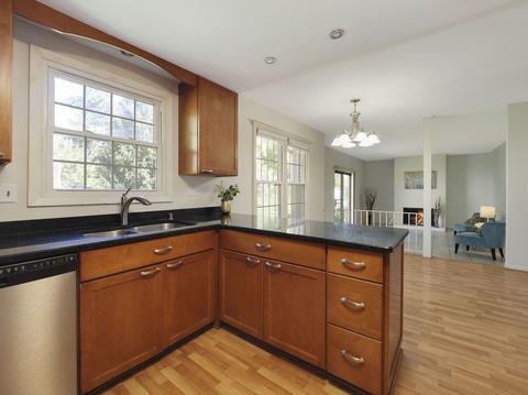 900 Juneway Ave, Deerfield, IL 60015 photo 8