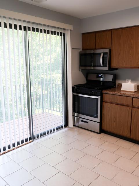 301 Walters Ln #2B, Itasca, IL 60143 photo 21