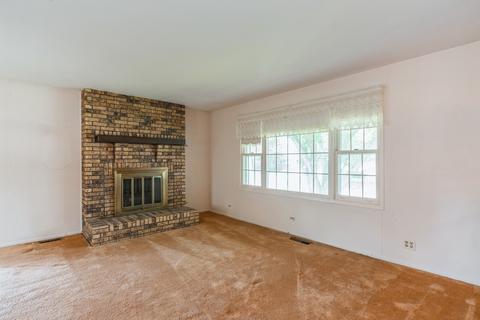 745 N Adele St, Elmhurst, IL 60126 photo 2
