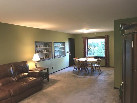 737 Watson Dr, Genoa, IL 60135 photo 2