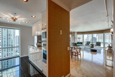100 E Huron St #1302, Chicago, IL 60611 photo 5