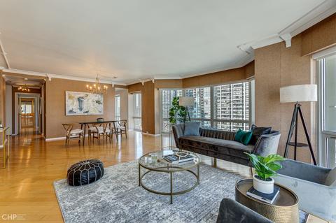 100 E Huron St #1302, Chicago, IL 60611 photo 8