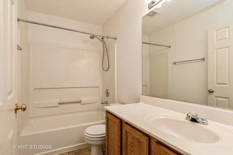 2132 Glacier Ct, Algonquin, IL 60102 photo 14