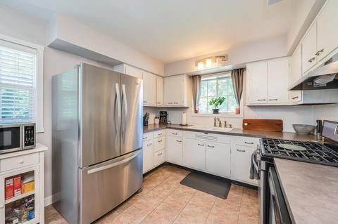 318 E Abe St, Plano, IL 60545 photo 8
