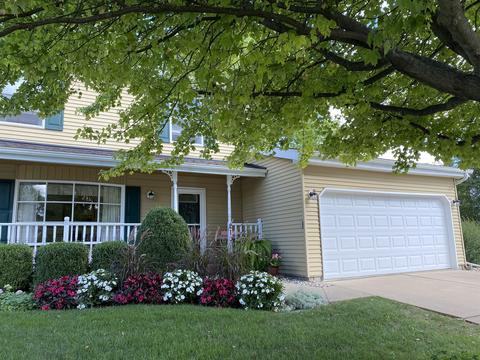 210 Columbia Dr, Normal, IL 61761 photo 2