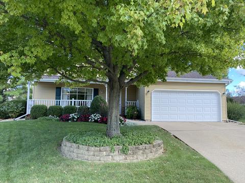 210 Columbia Dr, Normal, IL 61761 photo 4