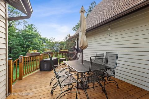 828 S Gables Blvd, Wheaton, IL 60189 photo 17