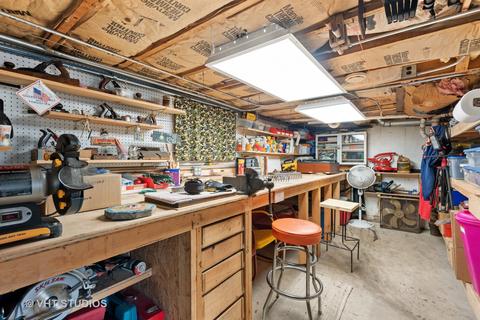 828 S Gables Blvd, Wheaton, IL 60189 photo 23