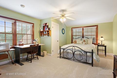 828 S Gables Blvd, Wheaton, IL 60189 photo 10