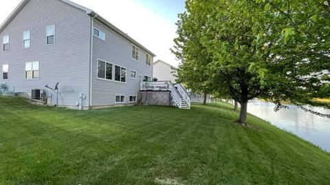 3160 Bennett Pl, Aurora, IL 60502 photo 2
