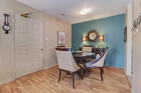 1486 Stonebridge Cir #A10, Wheaton, IL 60189 photo 6