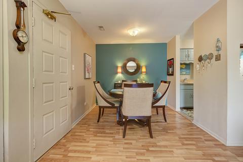 1486 Stonebridge Cir #A10, Wheaton, IL 60189 photo 7