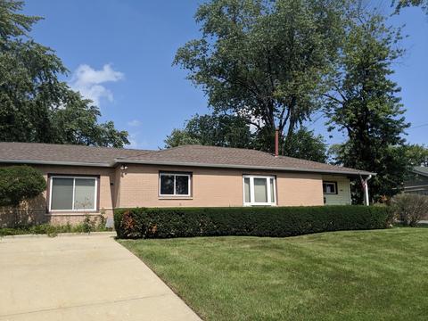 310 Apache Ln, Hoffman Estates, IL 60169 photo 1