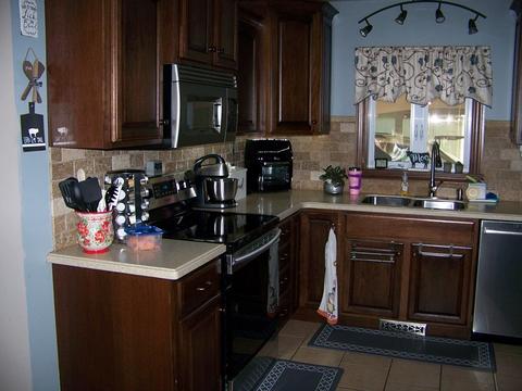 124 E Parkview Dr, Forrest, IL 61741 photo 3