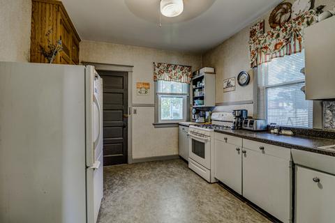388 Congdon Ave, Elgin, IL 60120 photo 12