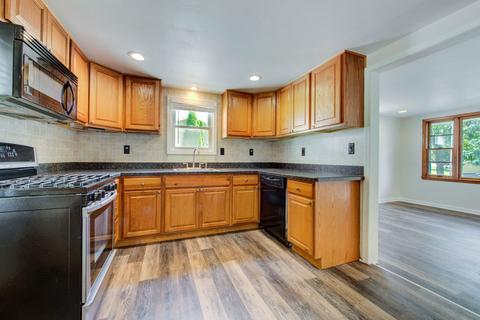 523 Elm St, Beecher, IL 60401 photo 8