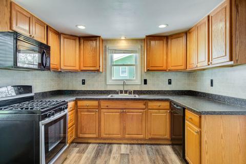 523 Elm St, Beecher, IL 60401 photo 7