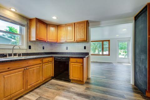 523 Elm St, Beecher, IL 60401 photo 9